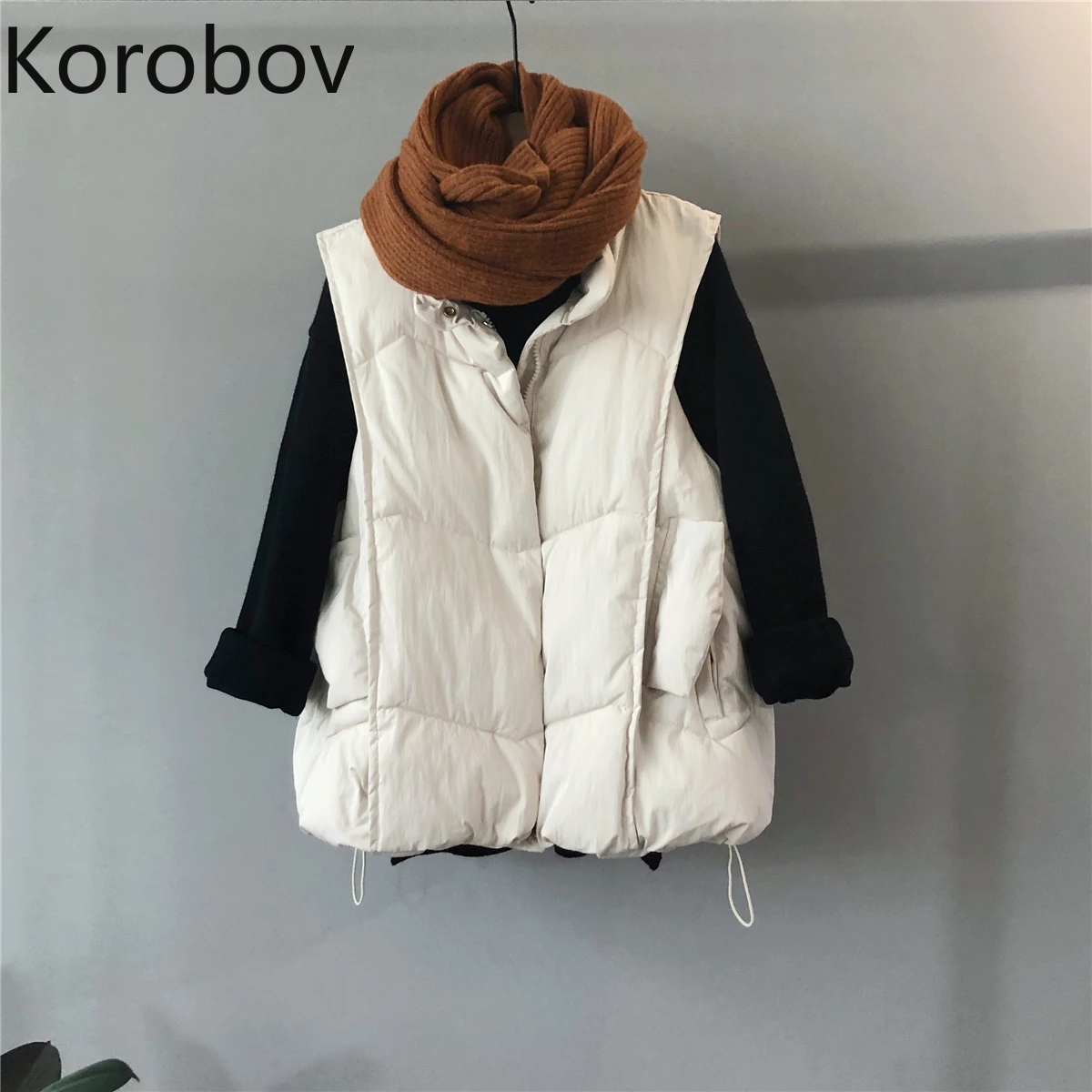 Куртка женская зимняя с воротником-стойкой однотонная | Женская одежда