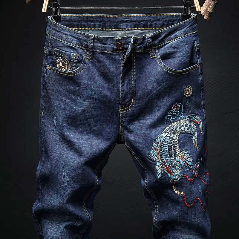 Новые мужские уличные джинсы с вышивкой рыбы кои, облегающие байкерские джинсы, модные хлопковые мужские повседневные Прямые джинсы для бега в стиле хип-хоп