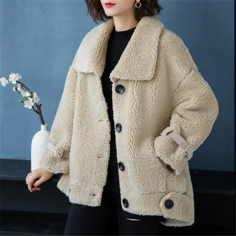 Beige Пальто из меха ягненка женская Свободная куртка большого размера Осень Зима Новая женская Высококачественная оторочка из овечьей шерсти теплая парка женская - Цвет: Beige