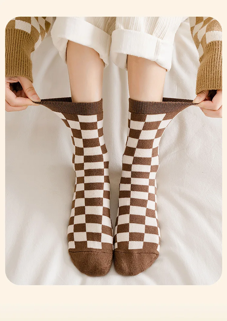1Pairs New Witner Thick Warm Wool Women Checkerboard Socks Geometric Checkered Socks  Hip Hop Cotton Unisex Towel Socks knee high socks for women