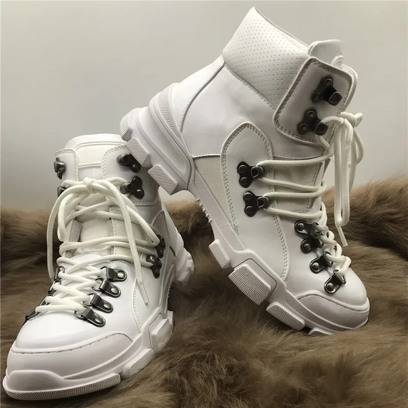 White Retro Martin Boots Woman Thick Bottom Cross Lace Up Outdoor Runaway Footwear Punk Metal Decoration Short Ankle Botas Sneakers - Цвет: White