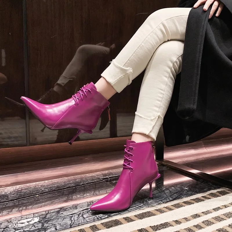 ZVQ/кожаные ботинки «Челси»; сезон весна-осень; Высококачественная Модная брендовая женская обувь на высоком каблуке с острым носком на молнии с перекрестными ремешками; Цвет Красный