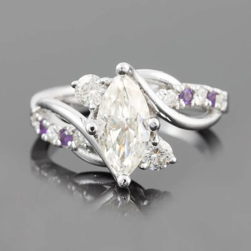 

Creative Geometric Line Twist Design with Oval Shape Zircon Ring for Women Wedding Bridal Engagement Jewelry