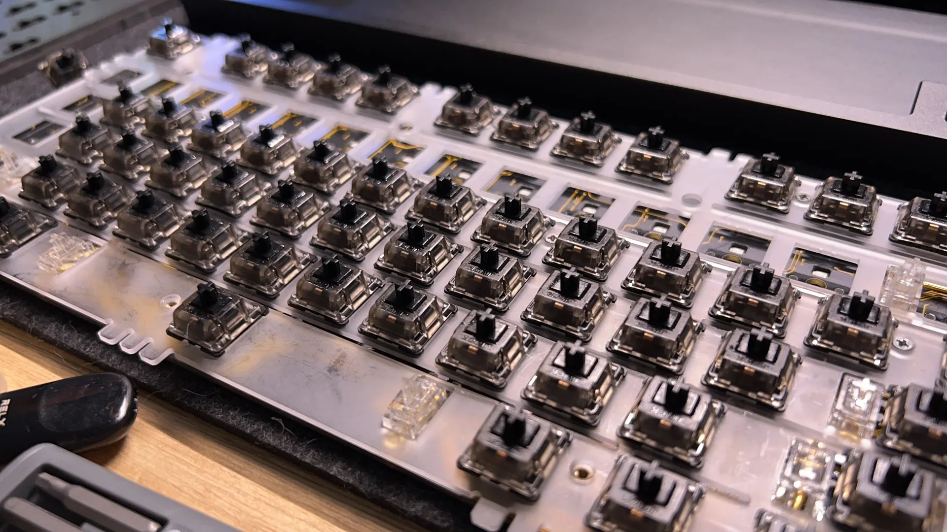 JWK Ultimate black sw/черный вал с высокой гладкостью линейное днище 58 5 г | Компьютеры и