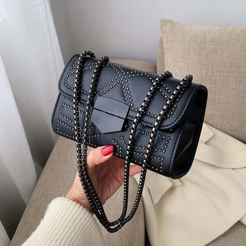 

Small PU Leather Crossbody Bags For Women 2019 Rivets Shoulder Messenger Bag Female Travel Handbags Chain Cross Body Bag