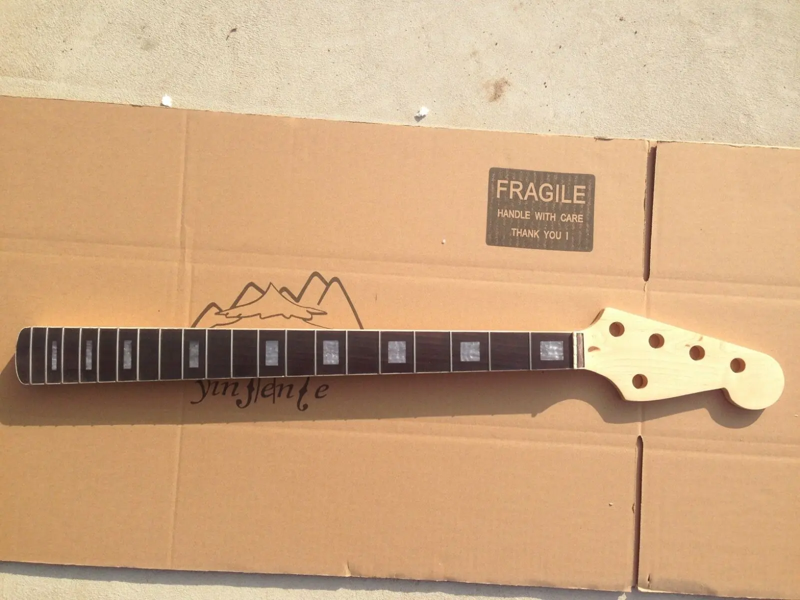 

Электрическая гитара Maple, 20 ладов, 34 дюйма, 5 струн, бас-шея, палисандр