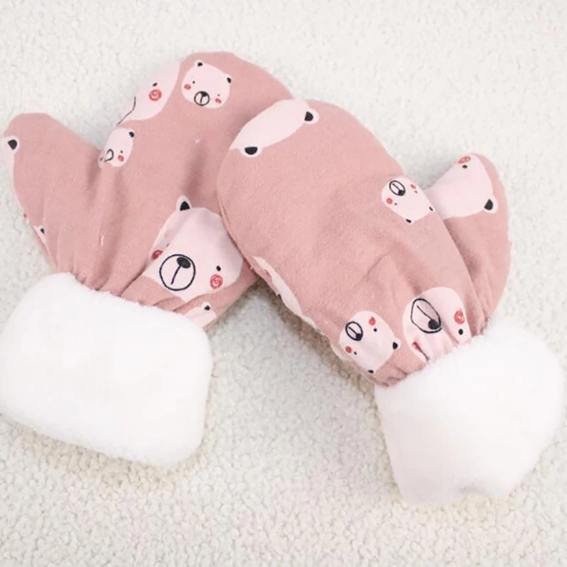 Детские варежки для новорожденных, зимние перчатки с защитой от царапин, хлопковые уплотненные Детские рукавички с рисунком, теплые, YBC027