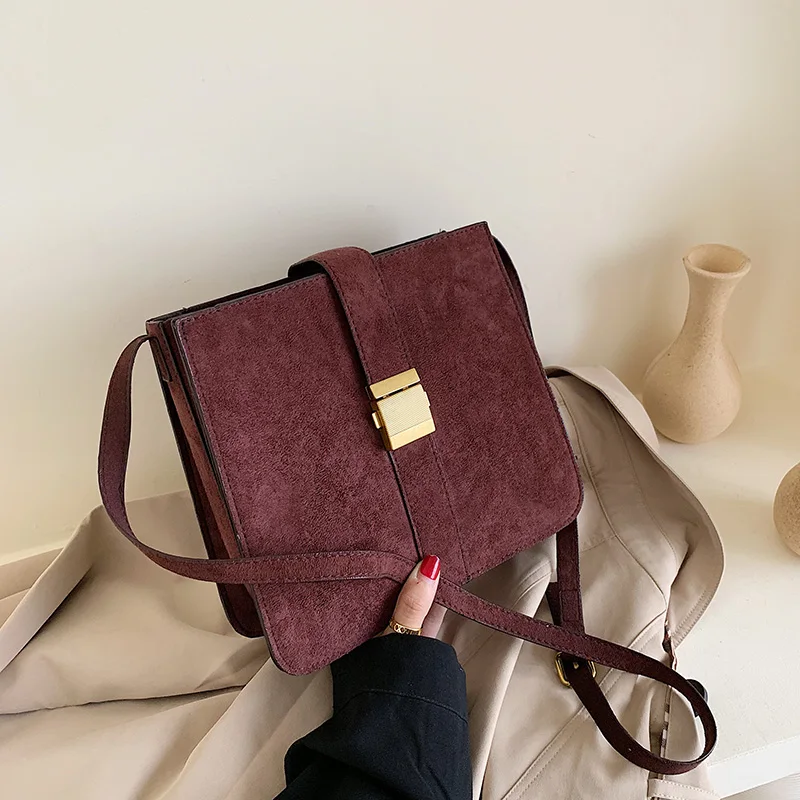 Vintage suede lady crossbody bag winter Fashion New velvet Women's Designer Handbag Casual Shoulder Messenger Bag - Цвет: Coffee color