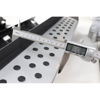 Bệ bước chân BMW X5 E70 2008 - 2013 chấm bi 3 12214 F357f3.jpg