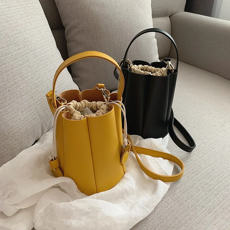 

2019 new fence bucket bag sweet lady with shoulder slung bag
