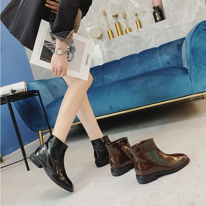

2019 winter new Martin boots women Fashion simple solid color British style trend comfortable zipper decorative casual Martin bo