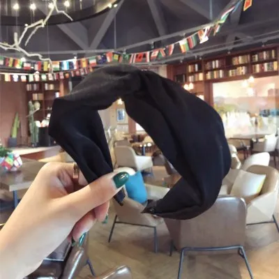 High-end boutique hair accessories with solid color fabric cross knotted wide-brimmed headband
