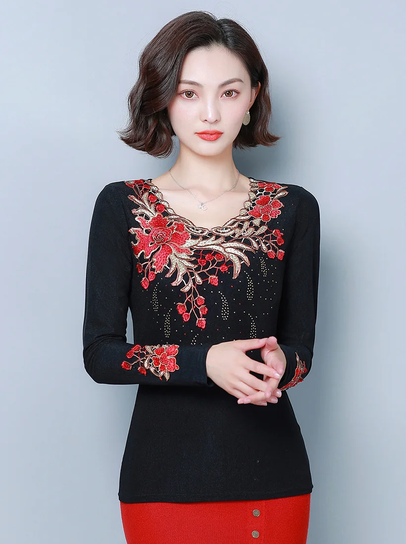 Blusas mujer de moda зимняя бархатная плотная черная блузка с длинным рукавом и цветочной вышивкой, рубашка размера плюс, Женские топы и рубашки