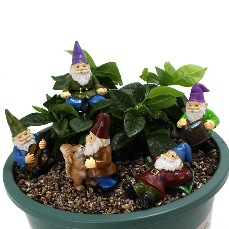 

5pcs Fairy Garden Miniatures Gnome Dwarf Crafts Ornaments Outdoor Garden Gnomes Figurines Resin Dwarf for Bonsai Pot Decoration