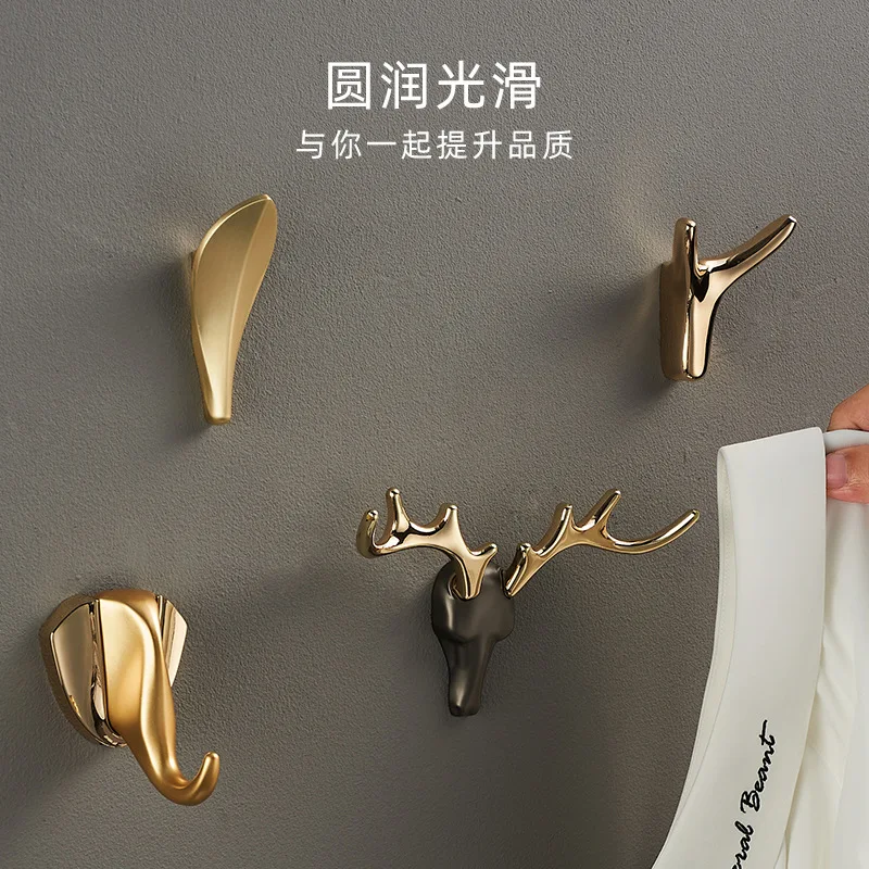 Deer head Brush Gold Animal Hook Solid kirsite Coat Hook Door Back Hook  Bathroom Kitchen Reativity Clothe Hooks Towel Rack