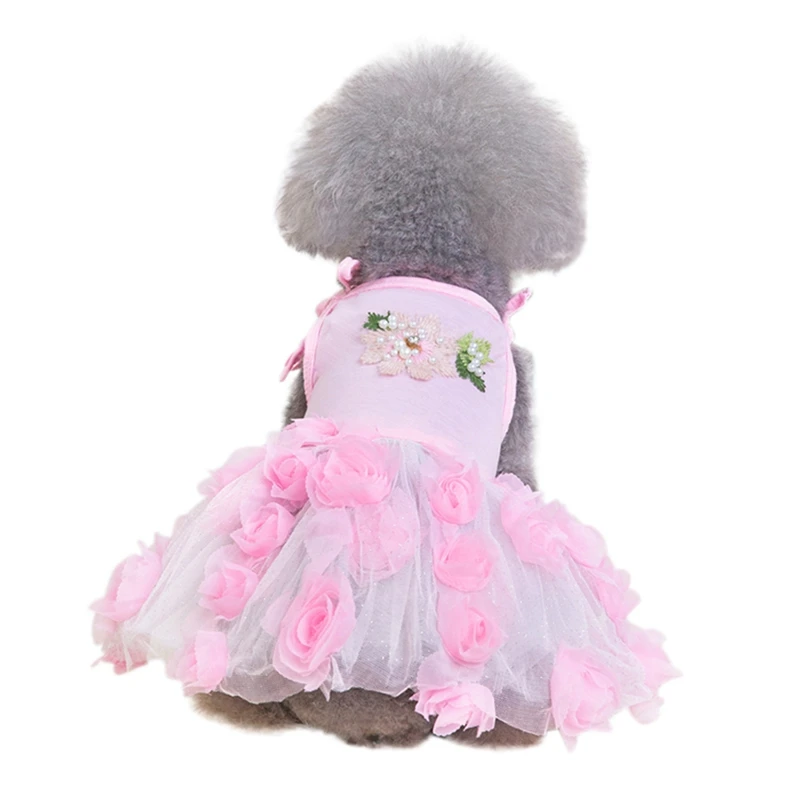 Платье принцессы с объемными розами для собак; Одежда для маленьких собак; сезон весна-лето; платье с жемчугом; Милая Кружевная юбка-пачка для щенка чихуахуа