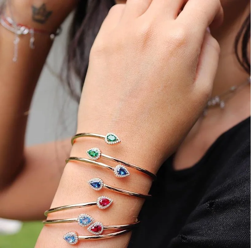 

Open adjusted size tear drop cz green red blue twisted band cuff bangle bracelet fashion
