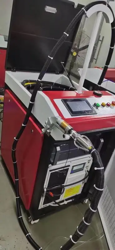 BCXlaser Цена по прейскуранту завода ремонт форм Лазерный Сварочный аппарат используется для лазерного ремонта с высоким качеством