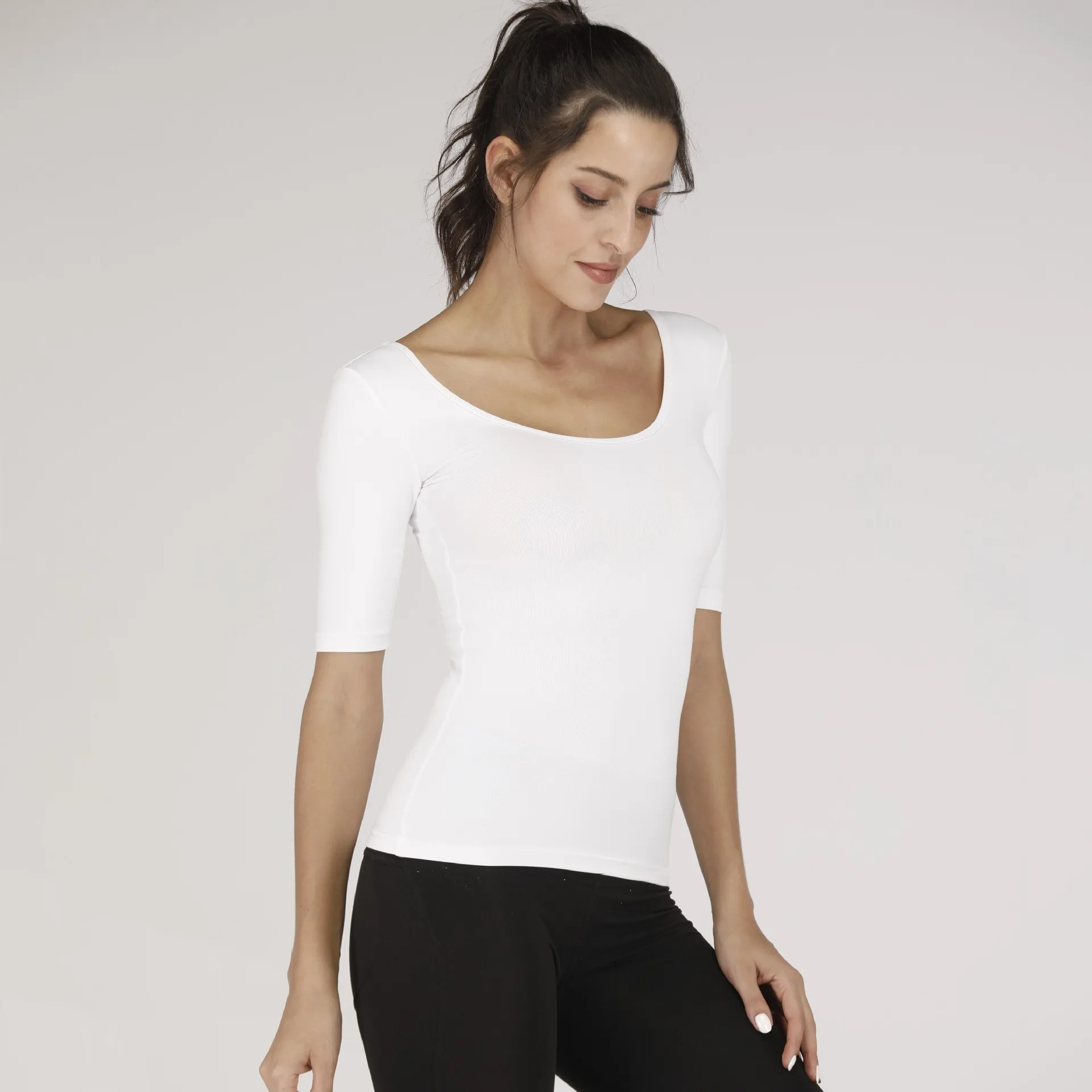 [gold hyuna celebrity style] 2019 new style yoga short-sleeved t