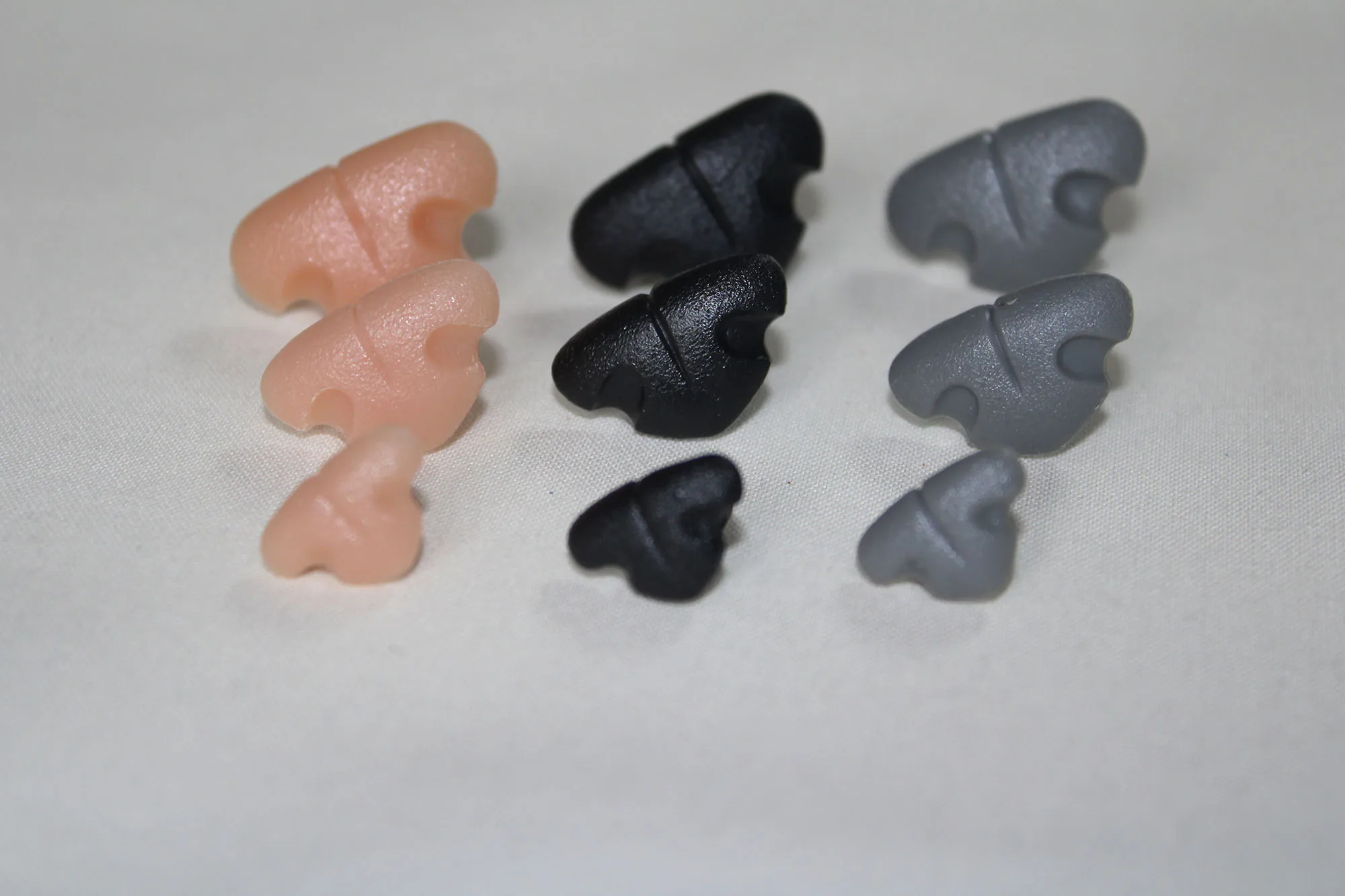 18x12mm 16x26mm 20x30mm gray black flesh color plastic safety animal toy noses with washer for diy doll findings 30pcs/lot doll accessories,plush doll accessories