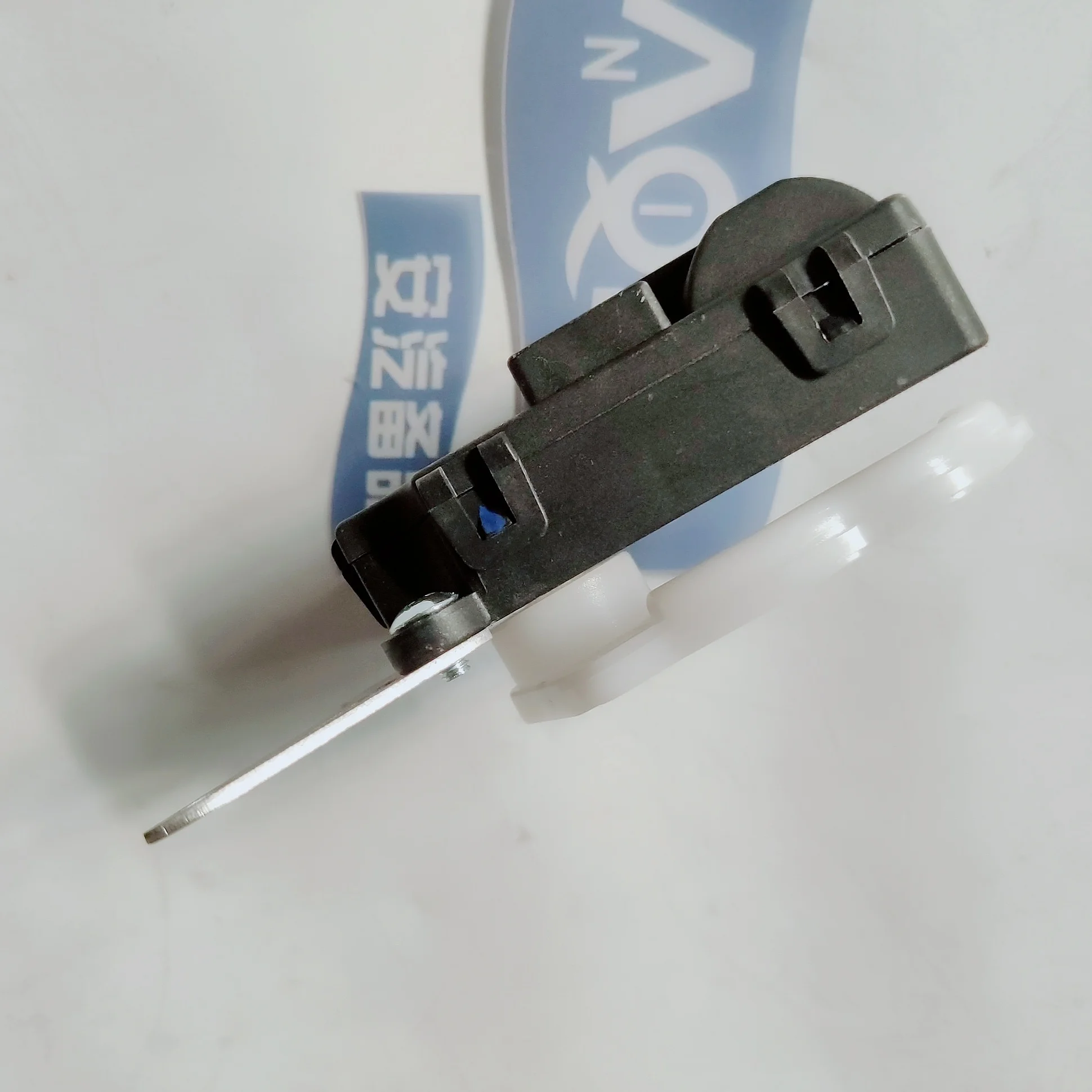 Автозапчасти номер OE 8126100U8510-14 для JAC J4 S3 температурный двигатель