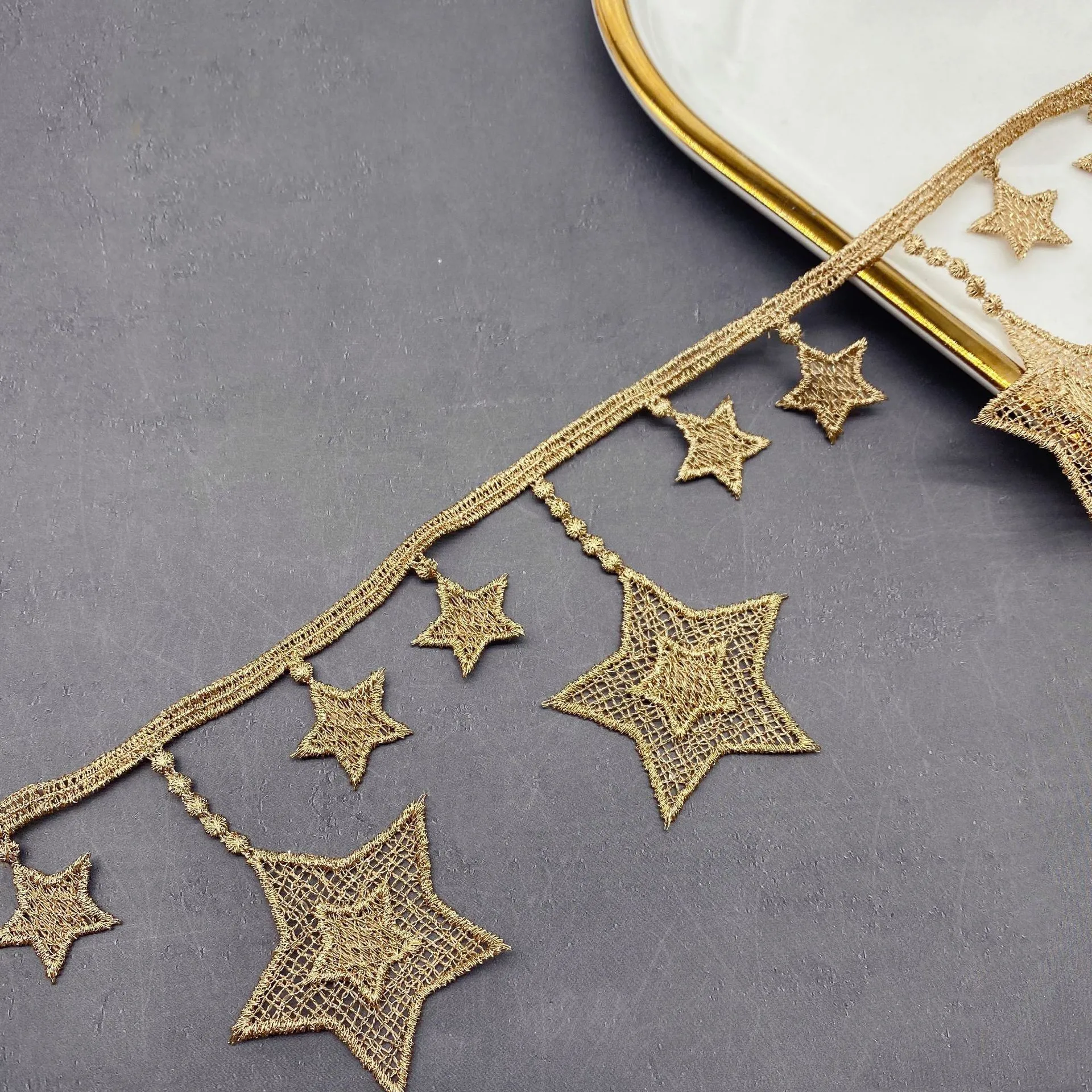 

2 Yards/lot Apparel Sewing Golden Unilateral Star Suspender Trim Tassel Lace Fabric Ribbon Handmade Dress Pillows Cloth DIY Acce