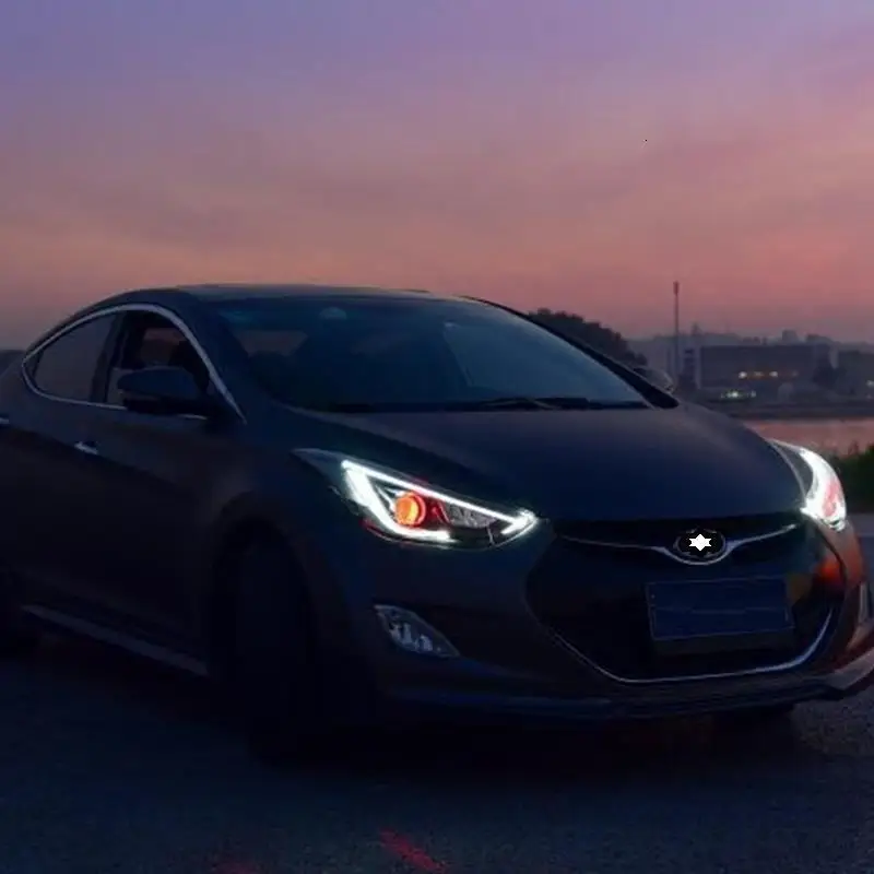 Тюнинг фар элантра. Ангельские глазки i40. Хендай элантра лед фары передние. Линзы в фары элантра 5 мд. Оптика хендай элантра 4.