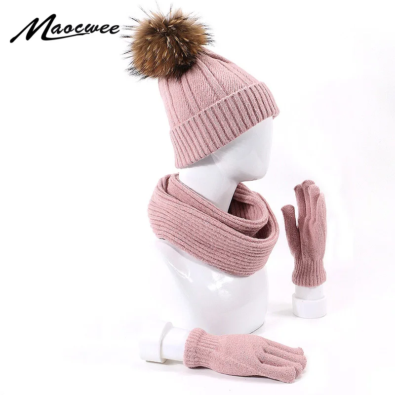 Cena Zimowe ciepłe prawdziwe futro kapelusz z dzianiny szopa 3 sztuk pompon czapki + szalik rękawiczki 3 sztuk Skullies dziania kapelusz zestaw szalików dla mężczyzn kobieta 2019