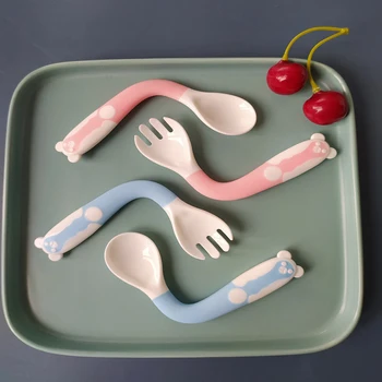 

Baby tableware Set Freely curved fork and spoon set Children's Dinnerware kids Food Safe and healthy food supplement
