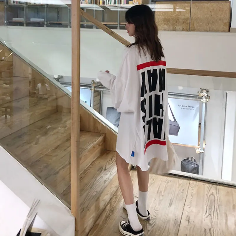 Осень корейский стиль Ulzzang Harajuku Винтажная футболка с буквенным принтом сзади для женщин Свободная футболка с длинным рукавом женский топ