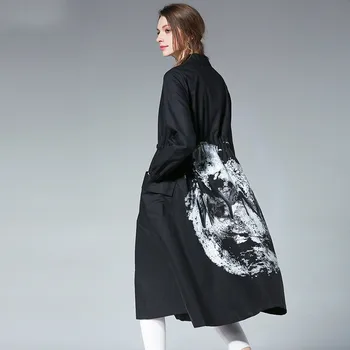 

LANMREM 2020 Spring Single Breasted Round Neck Full Sleeve Print A-line Adjustable Waist Decoration Dust Coat Women UA36001