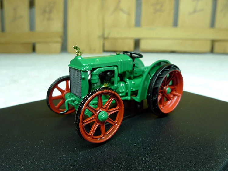 

rare Out of print 1:43 B -1931 Retro Tractor Model Agricultural vehicle Alloy Collection Model