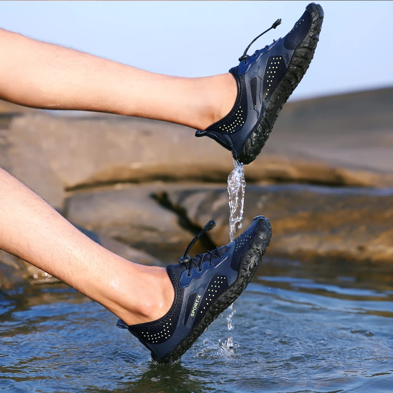 Homens sapatos de água verão respirável aqua