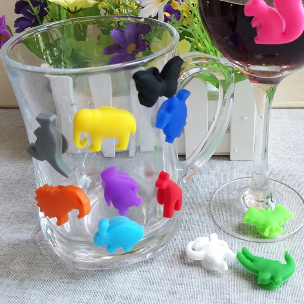 12PCS Silicone Wine Glass Marker Cute Animals Drink Marker Label Signs Glass Identification For Party Banquet Direction Signs