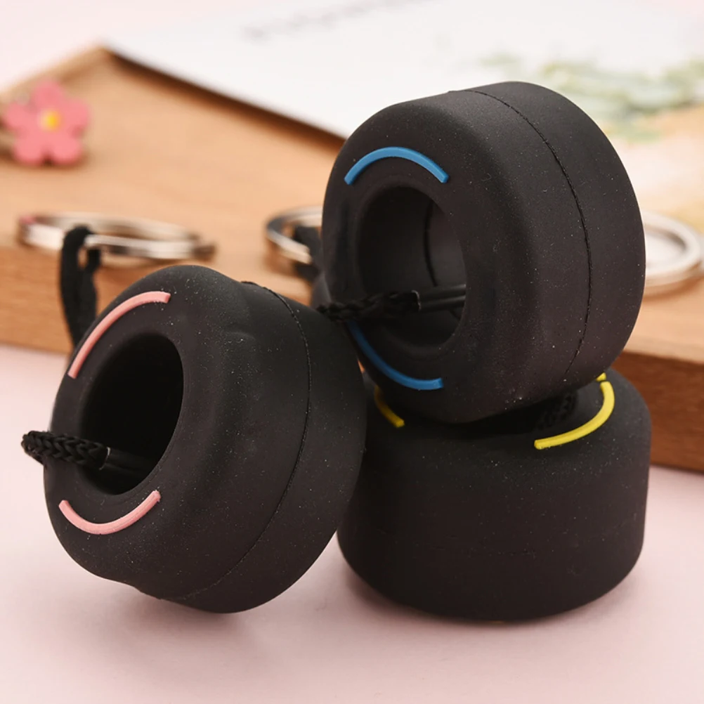 Simulation Cartoon Small Tire Keychain PVC Soft Rubber Key Ring Car Decoration Accessories PVC tire keychain Car pendant