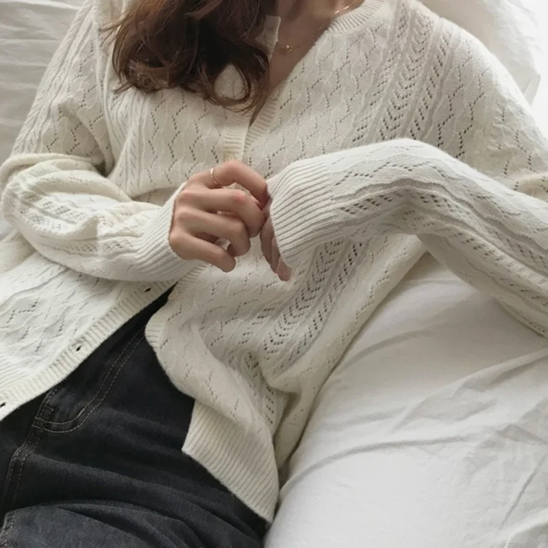 

2020 Autumn Winter Women's Sweaters Korean Style Button Cardigan Casual Hollow Out Knitted Cardigans V-Neck Black Cardigan