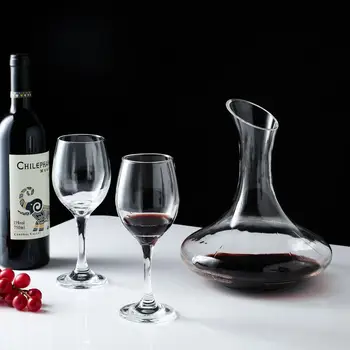 

3PCS/Set Glass Decanter With 2PCS Goblet Red Wine Brandy Champagne Glasses Decanter Bottle Jug Pourer Aerator For Family Bar