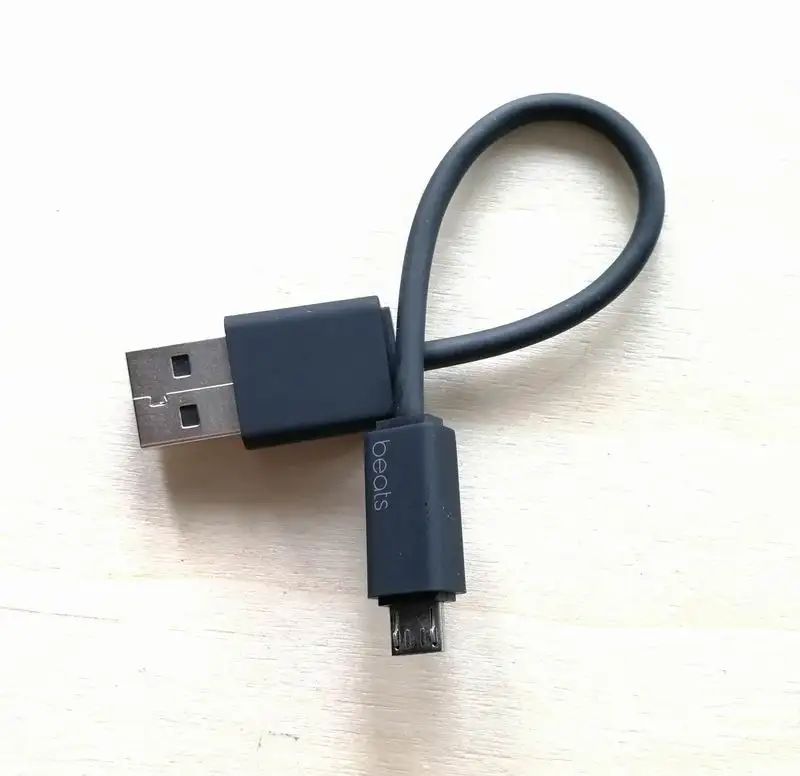 Black 17cm Short Micro USB Charging Cable Cord For Beats by Dr. Dre Solo Studio PILL Powerbeats2 3 Wireless Headphones