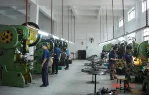В настоящее время доступны только для театров реклайнер диван держатель чашки яхты Модифицированная нержавеющая сталь диван держатель чашки автомобиль модифицированный держатель чашки