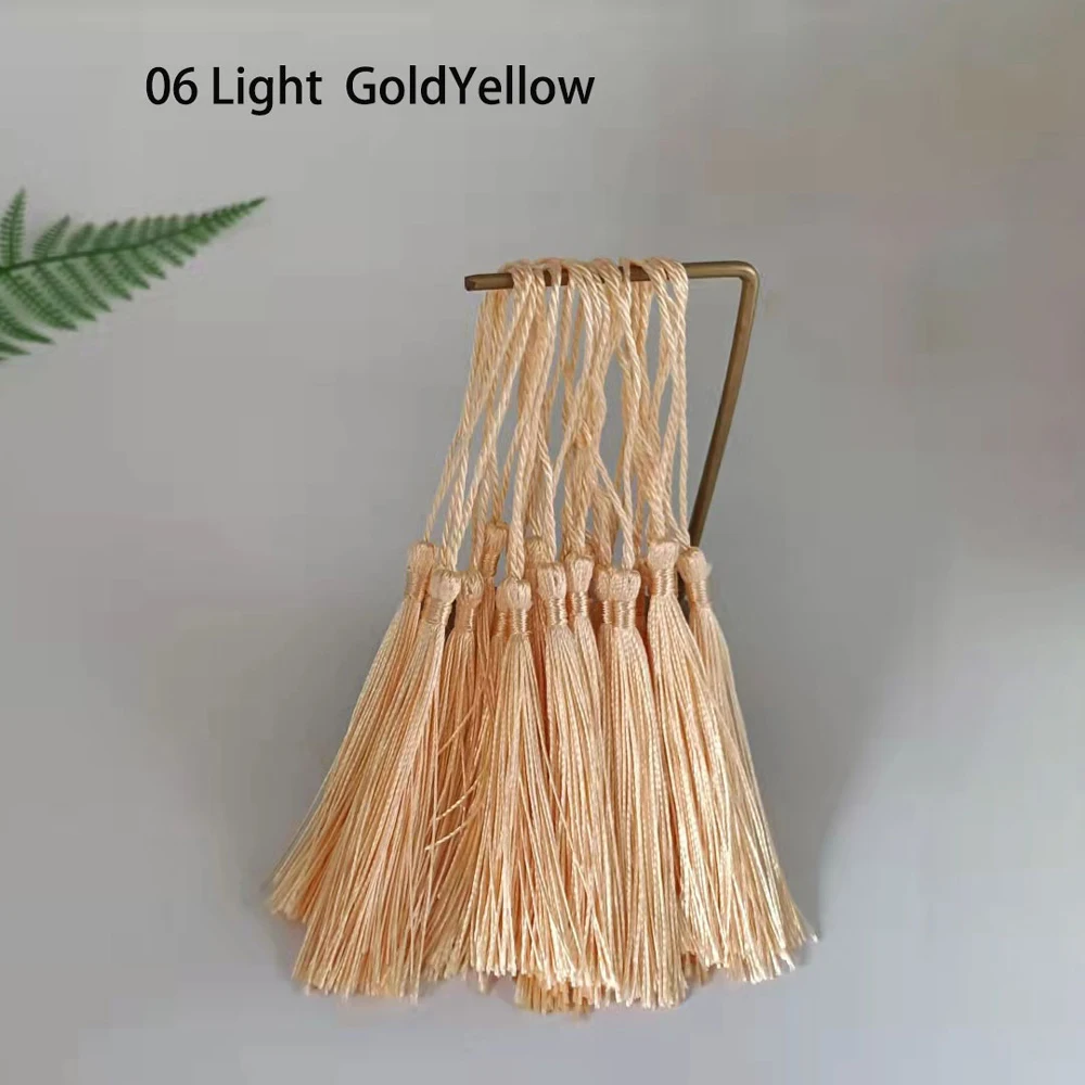 06 LightYellow 32pcs