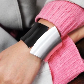 

Classic Punk Shiny Surface Alloy Statement Cuff Bangles Bracelets for Women Fashion Jewelry Big Alloy Bangle Silver Black