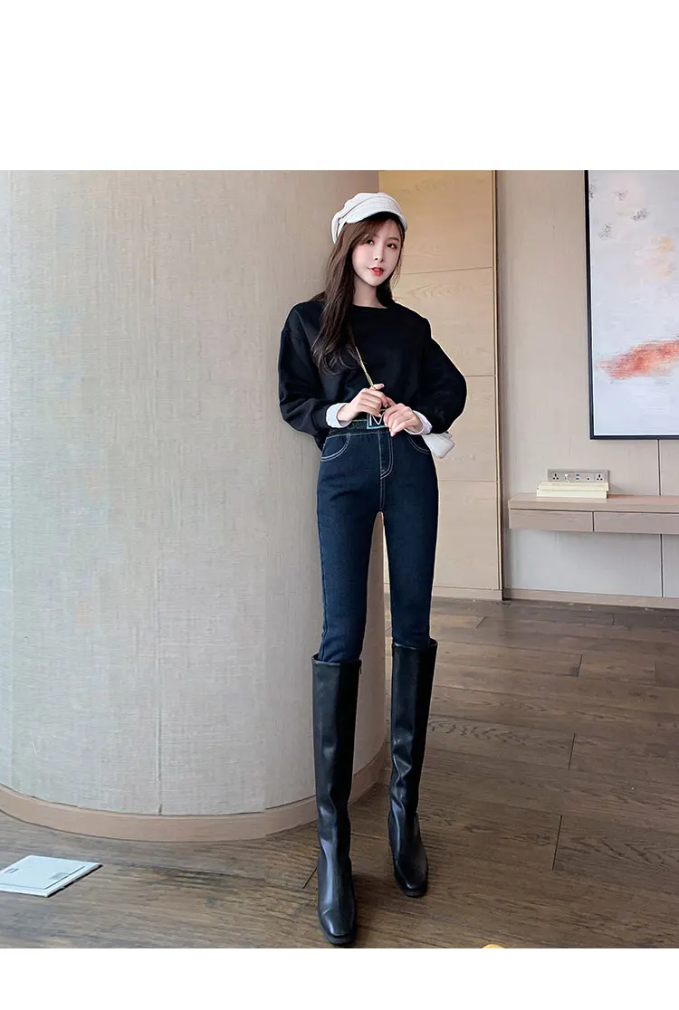 New Korean Winter Women Jeans Elastic Band High Waist Slim Black Ladies Jeans Autumn Plush Thickening Feet Jeans Denim Rrousers