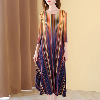 

Plus Size Dress Autumn For Woman 45-75kg 2020 New Fashion Striped Elastic Loose Miyake Pleated Round neck Dress Mid-Calf Length