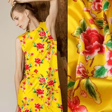 118 см шириной 19 мм красный цветочный принт 93% шелк и 7% спандекс стрейч ярко-желтый шелк атласная ткань для летнего платья куртка D1078