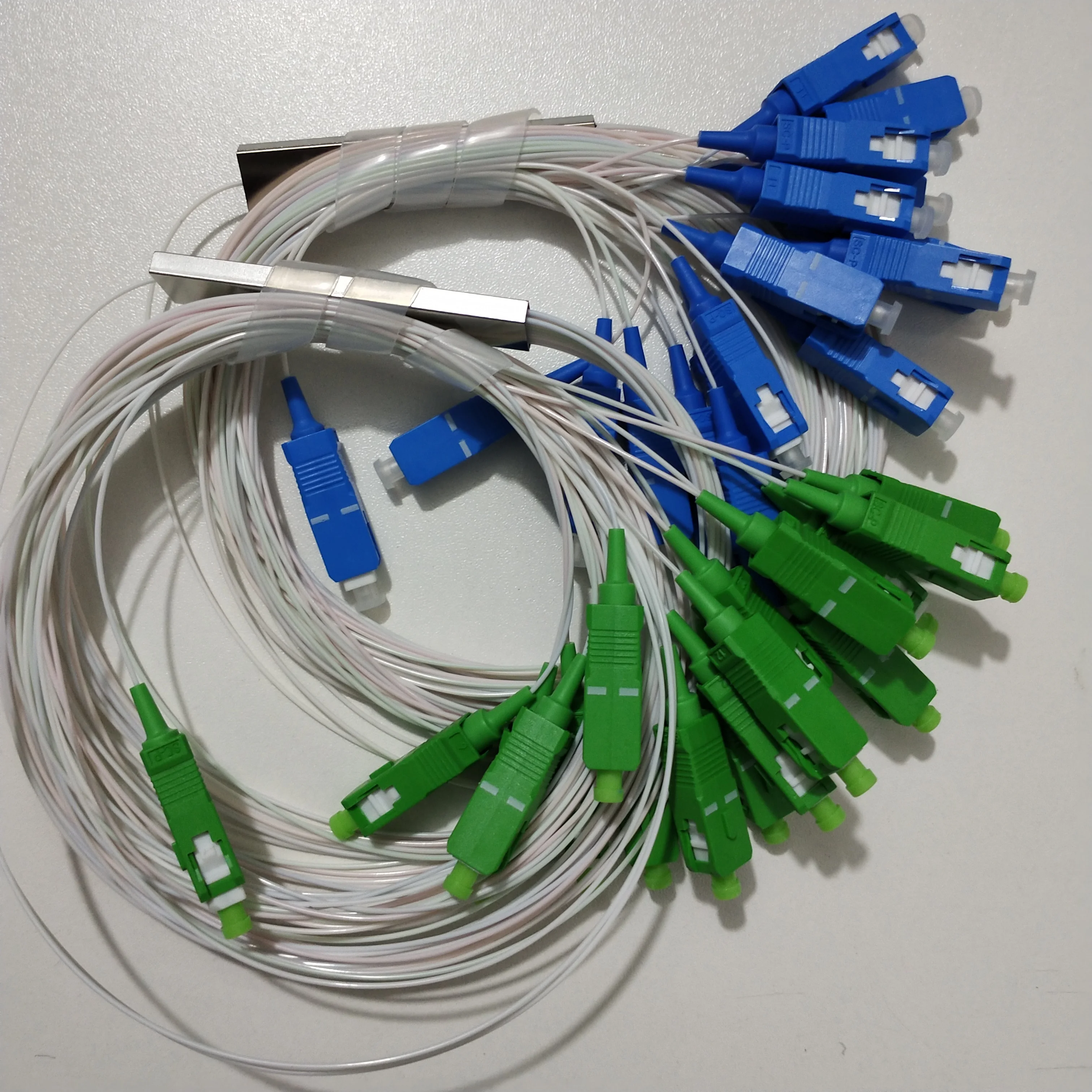 

50 шт., оптоволоконный разделитель Plc 1x16, оптический разделитель, цена производителя, разделитель PLC 1x16 sc/apc sc/upc