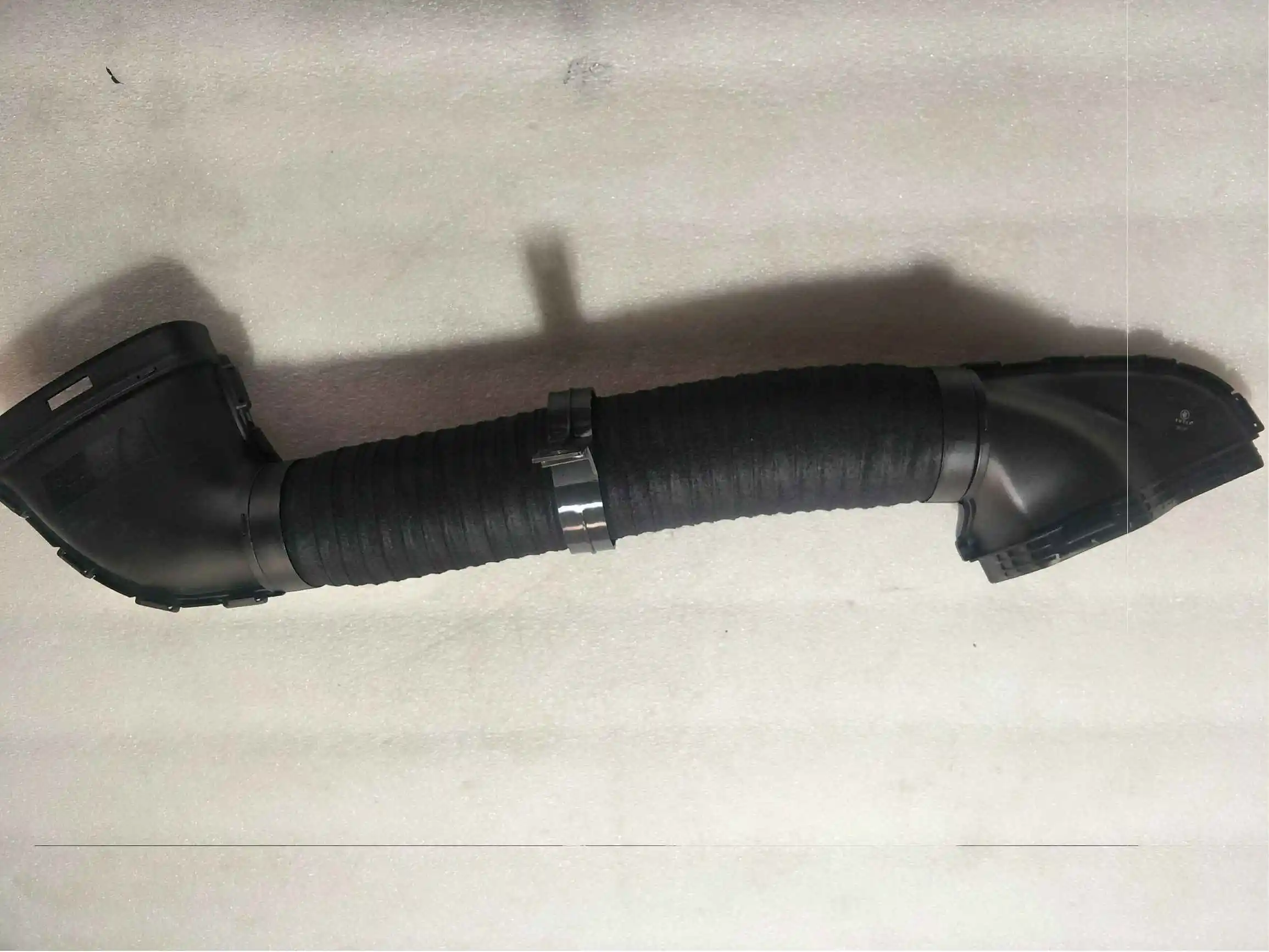 Впускной шланг для Mercedes Benz W203 бензин CLK c-класс OEM: A2710900282