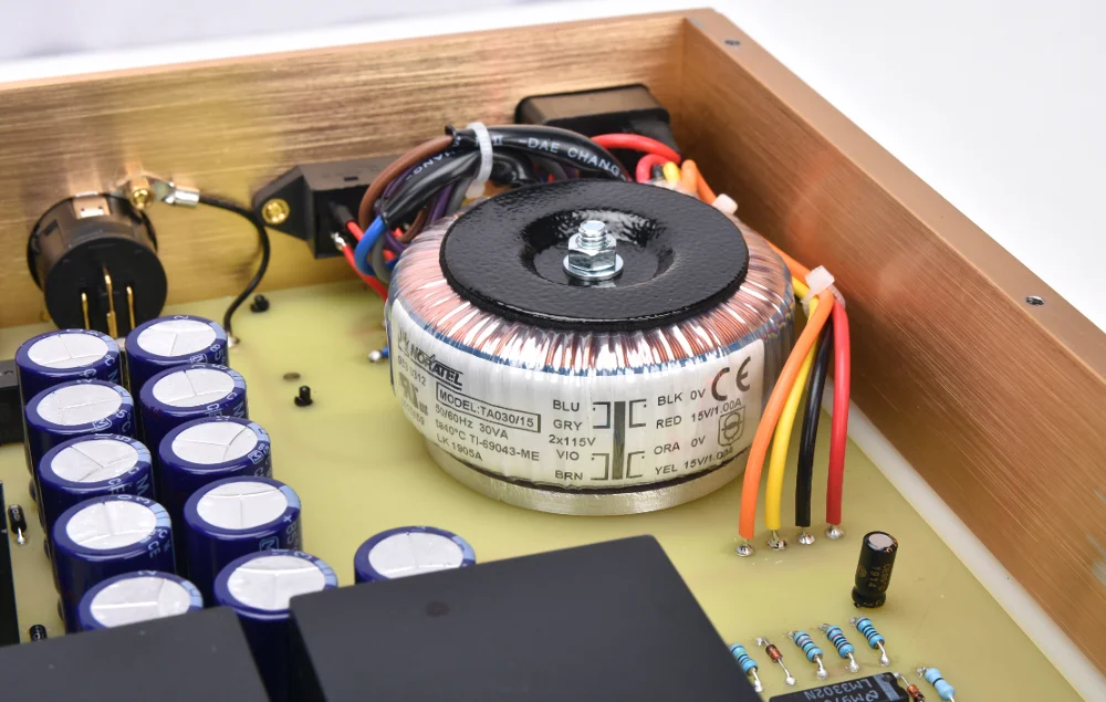 Реплика HI END Switzerland FM255 fever preamp(новая версия