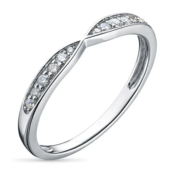 

White gold ring with diamonds