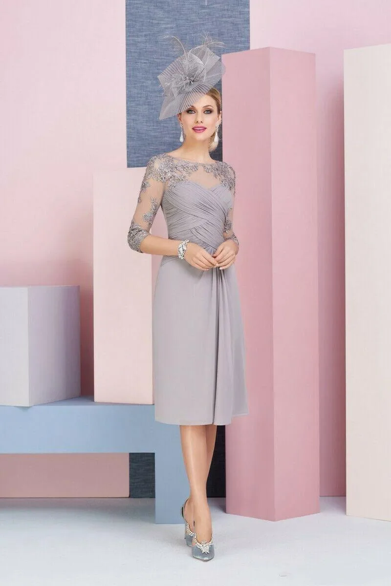 2021 New Elegant Short Two Pieces Mother of the Bride Dresses with Shawl Appliqued Wedding Party Dresses Three Quarter Sleeves