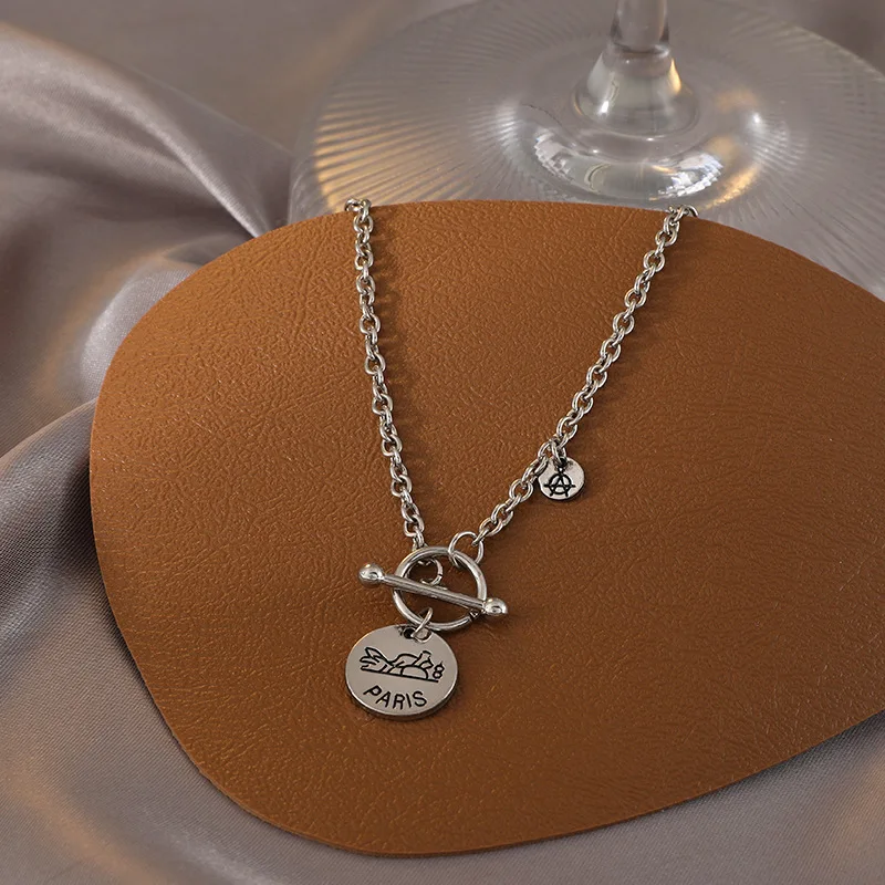 

Carved PARIS Round Pendant Necklace for Women Girls Women Men Simple Silver Color Jewelry